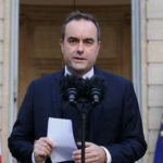 Il Primo Ministro ricomprende il ruolo di Ministro delle Armi per mettere in evidenza la difesa e salvaguardare il bilancio