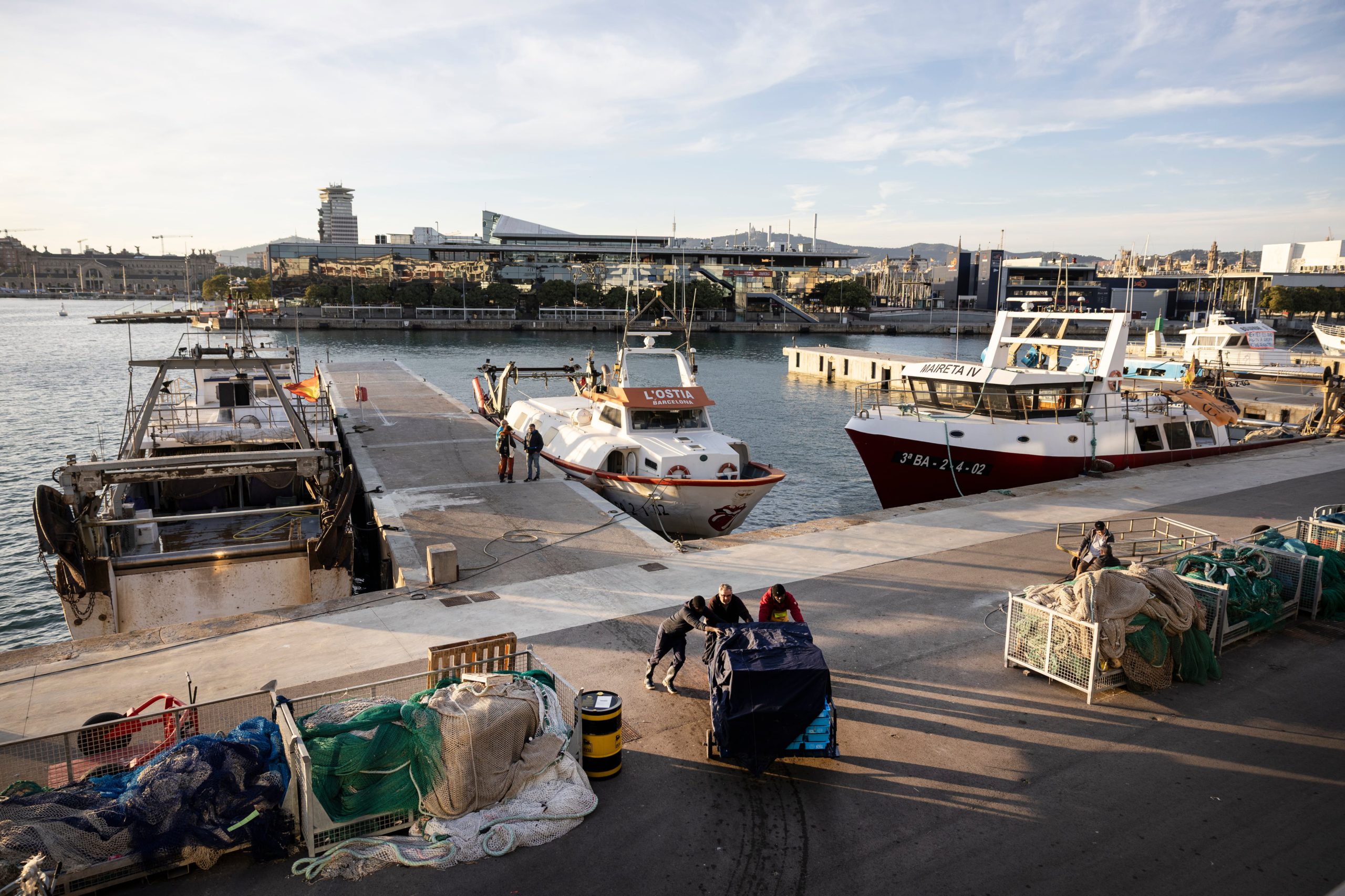 Pescatori spagnoli chiedono più giorni di pesca, non sussidi, contro le norme UE