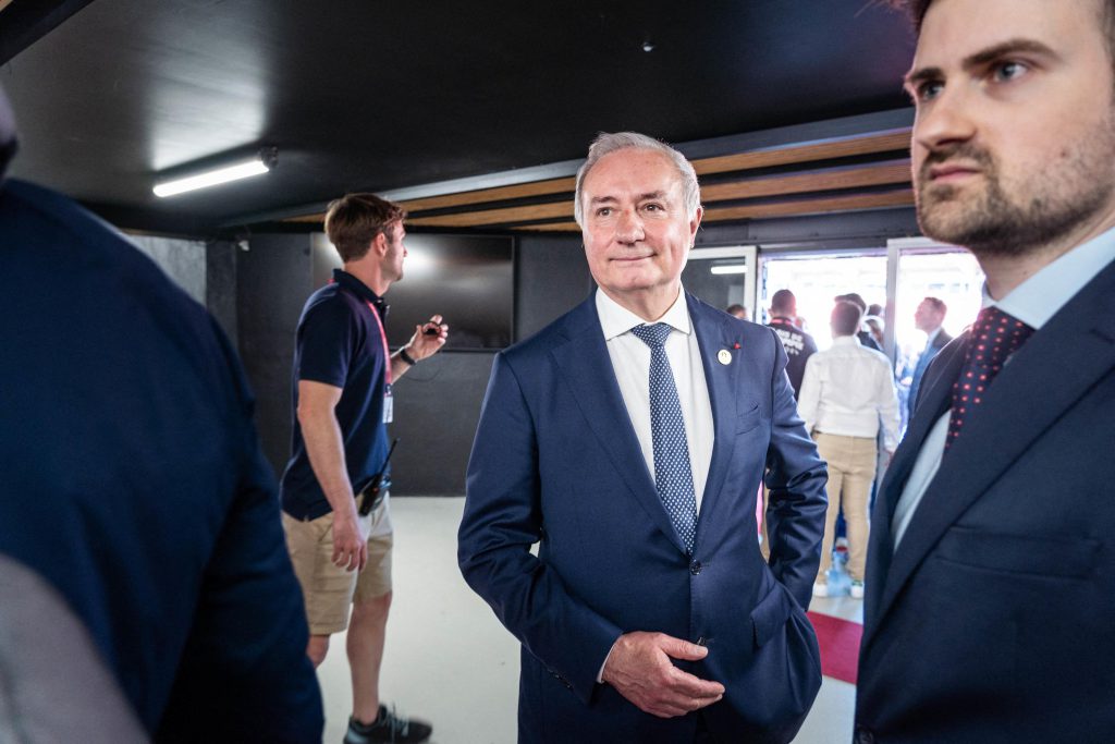 Elezione Municipale a Tolosa: Moudenc si ripresenta per contrastare l&#039;influenza di Mélenchon