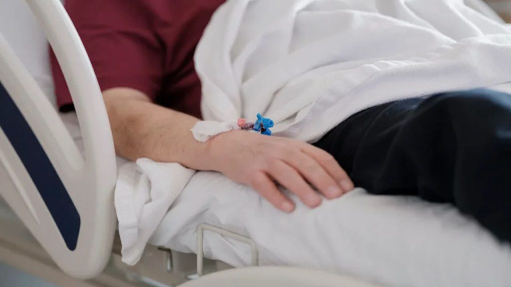 Errore Tecnico in Ospedale: Oltre 500 Persone Ricevono Lettera di Decesso per Errore