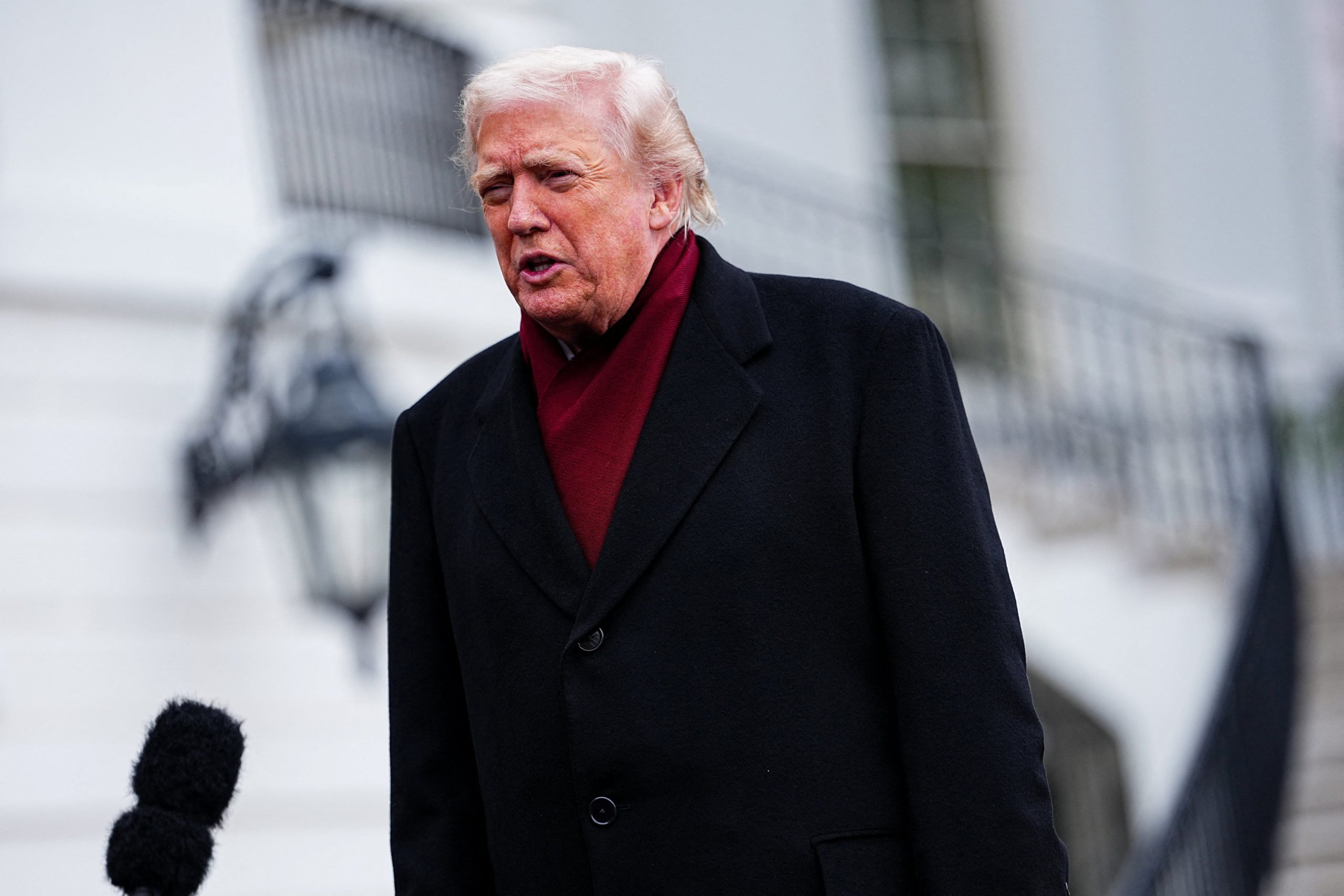 Trump indica disponibilità a modificare il piano di pace per l'Ucraina, non è un'offerta definitiva