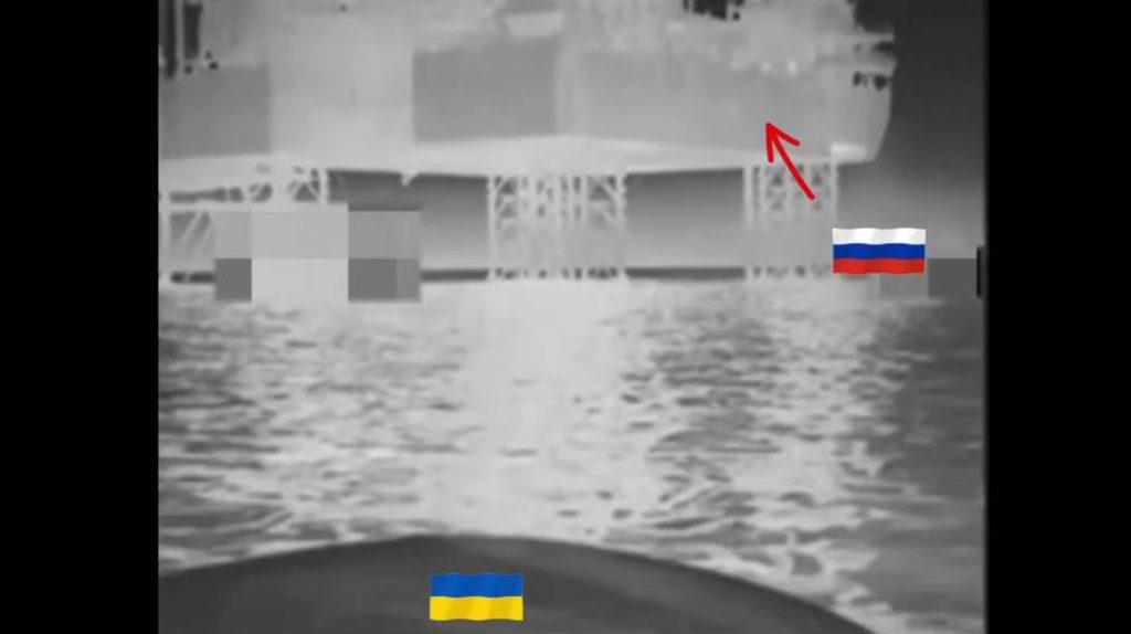 Operazione militare nel Mar Nero: la Marina Ucraina annienta un&#039;unità di forze speciali russe sulla piattaforma di perforazione Syvash