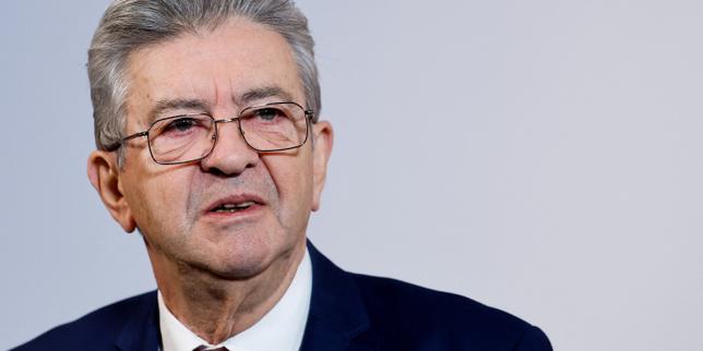 Mélenchon accusa il Partito Socialista di cambiare alleanza politica in vista del budget 2026