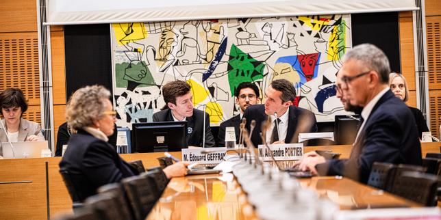 Bilancio 2026: la riduzione dei posti di insegnanti titolari al centro del dibattito parlamentare