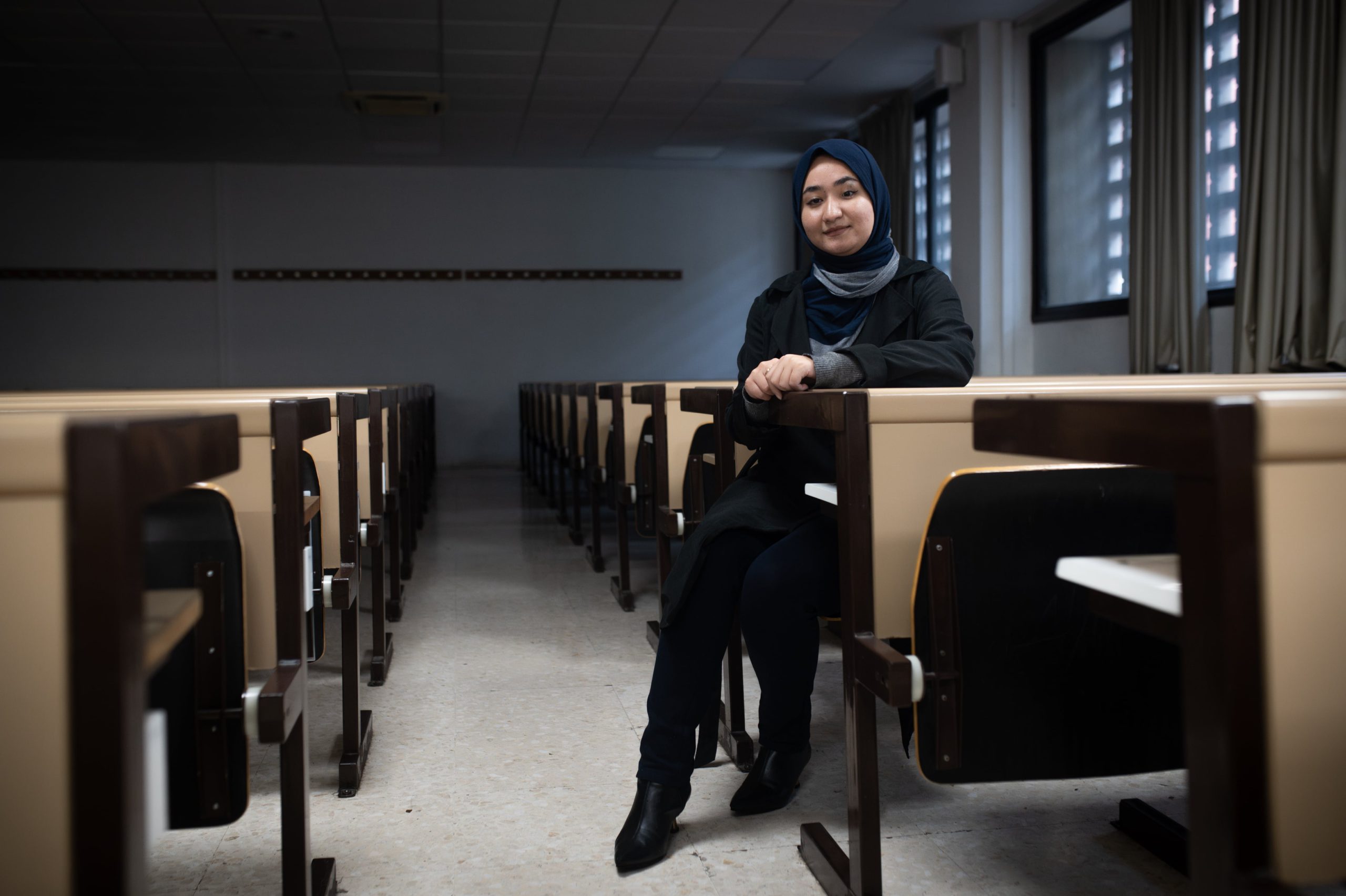 Fátima, giovane afgana che ha sopravvissuto a un attentato dei talebani per studiare all'Università di Siviglia