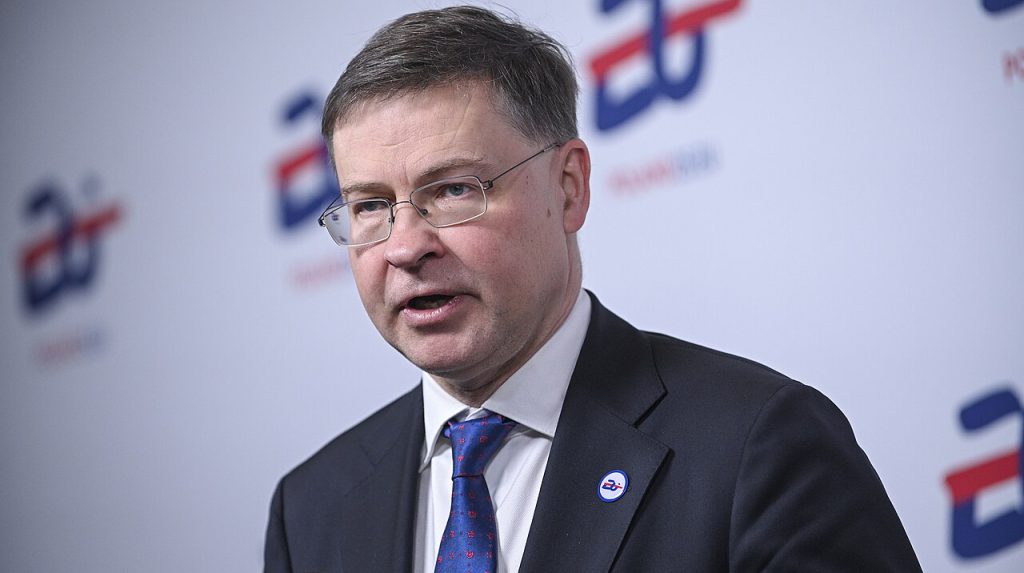 UK and Canada may provide their own &quot;reparations loans&quot; to Ukraine –  EU commissioner