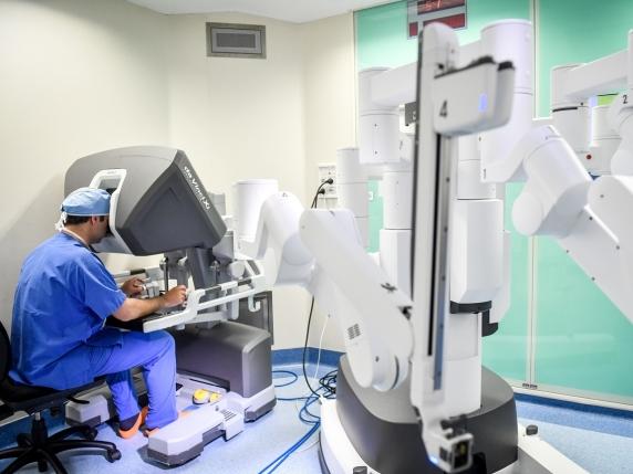 I robot chirurgici: perché non saranno mai umanoidi