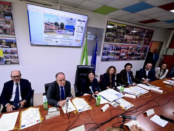 Elezioni Regionali: La Commissione Antimafia Svela la Lista dei Candidati &quot;Impresentabili&quot; per Garantire Trasparenza e Integrità