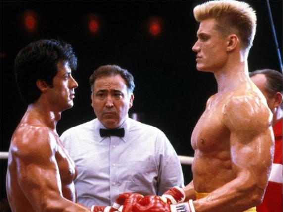 Rocky IV compie 40 anni: la storia del film e le infortuni di Stallone