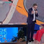 Ospite di «Che tempo che fa» scherza sulla stanchezza dei concerti