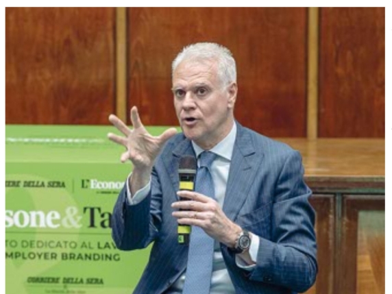 Nuovo Contratto per gli Enti Locali: Aumenti Stipendiali e Settimana Lavorativa Corta, ma la CGIL Non Firma