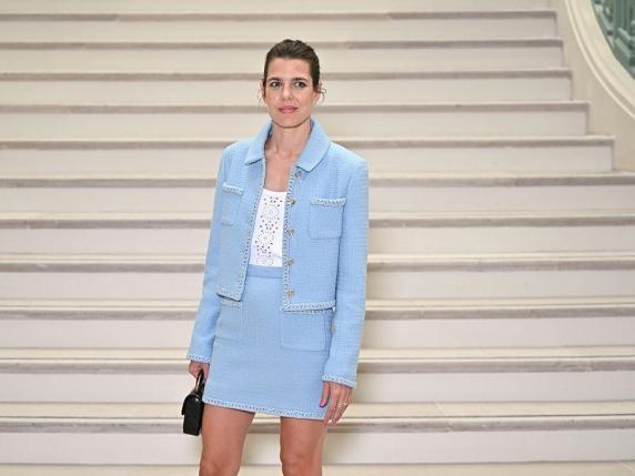 Charlotte Casiraghi annuncia il suo primo libro La crepa in uscita a gennaio