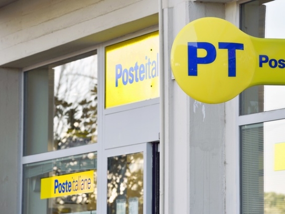Poste Italiane: un periodo di successo con utili in aumento e dividendi record per gli azionisti