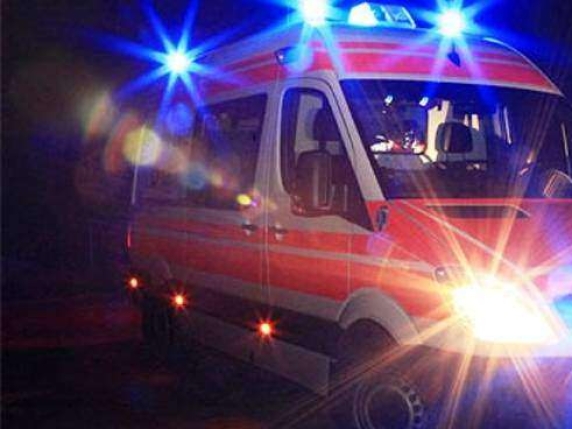 Tragedia sulla strada: giovane uomo perde la vita in un incidente d&#039;auto in provincia di Frosinone