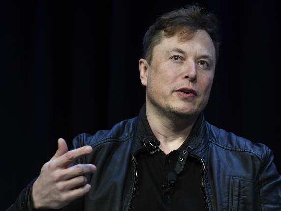 Elon Musk e xAI lanciano progetto di supercomputer da 500 MW in Arabia Saudita