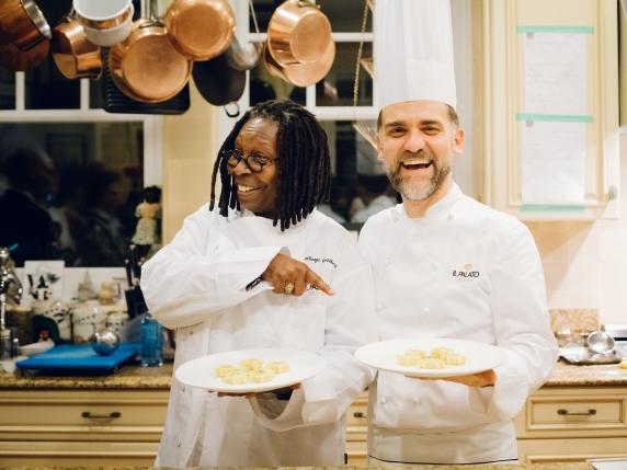 Il Cuoco delle Star: La Storia di Filippo Sinisgalli, un Esempio di Passione e Successo nella Cucina Italiana