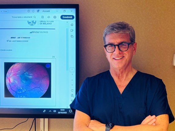 La crisi della professione medica in Italia: il professor Paolo Nucci denuncia la burocrazia e la disillusione

Approfondimento
La professione medica in Italia sta attraversando un momento di grande difficoltà, caratterizzato da una burocrazia sempre più oppressiva che allontana i medici dalla loro vera missione: curare i pazienti. Il professor Paolo Nucci, docente di Oftalmologia all’Università di Milano, offre una testimonianza diretta di questa situazione, sottolineando la necessità di un cambiamento radicale per sostenere i medici e migliorare la qualità dell&#039;assistenza sanitaria.

Possibili Conseguenze
Le conseguenze di questa situazione potrebbero essere gravi, con una possibile diminuzione della qualità dell&#039;assistenza sanitaria in Italia. I pazienti potrebbero essere i primi a risentirne, con tempi di attesa più lunghi e una minore attenzione ai loro bisogni. È fondamentale che i politici ascoltino le richieste dei medici e prendano misure concrete per migliorare la situazione e prevenire queste conseguenze negative.

Opinione
Secondo il professor Nucci, lo Stato ha il dovere di sostenere i medici e di fornire loro le risorse necessarie per svolgere al meglio il loro lavoro. È essenziale che i politici ascoltino le richieste dei medici e prendano misure concrete per migliorare la situazione, altrimenti la crisi della professione medica potrebbe avere conseguenze irreparabili sulla salute pubblica.

Analisi Critica dei Fatti
La situazione dei medici in Italia è il risultato di una combinazione di fattori, tra cui la burocrazia, la mancanza di risorse e la disillusione. È necessario analizzare criticamente questi fattori per comprendere appieno la portata del problema e trovare soluzioni efficaci. Un&#039;analisi approfondita dei dati e delle testimonianze dei medici può aiutare a identificare le cause profonde della crisi e a sviluppare strategie per risolverla.

Relazioni con altri fatti
La crisi della professione medica in Italia non è un fenomeno isolato, ma è legata a una più ampia crisi del sistema sanitario e della società in generale. È importante considerare queste relazioni per comprendere meglio la situazione e trovare soluzioni che tengano conto di tutti gli aspetti coinvolti. La crisi della professione medica è anche legata a questioni più ampie, come la gestione delle risorse pubbliche e la priorità assegnata alla salute pubblica.

Contesto storico
La professione medica in Italia ha una lunga storia e ha sempre giocato un ruolo fondamentale nella società. Tuttavia, negli ultimi anni, la situazione è cambiata. La burocrazia e la mancanza di risorse hanno iniziato a pesare sulla professione, portando a una disillusione crescente tra i medici. È importante comprendere il contesto storico della professione medica in Italia per capire come la situazione sia arrivata a questo punto e come possa essere migliorata.

Fonti
Il Corriere della Sera, https://www.corriere.it/, ha pubblicato un articolo sullo sfogo del professor Paolo Nucci, docente di Oftalmologia all’Università di Milano. L&#039;articolo offre una testimonianza diretta della situazione dei medici in Italia e delle difficoltà che essi affrontano ogni giorno. La fonte originale dell&#039;articolo è disponibile sul sito web del Corriere della Sera.