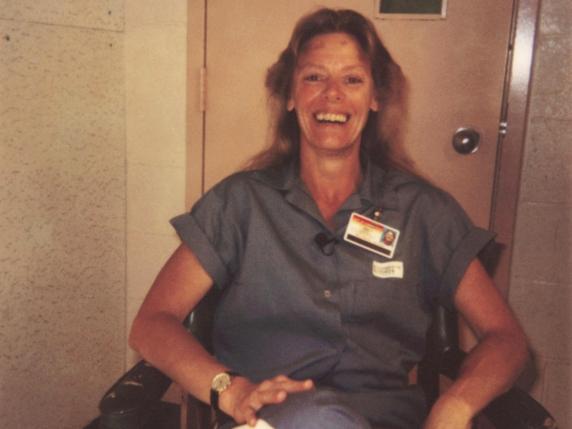 La storia di Aileen Wuornos: una vita segnata dalla violenza e dalla condanna a morte, un caso che solleva questioni sulla giustizia e la società