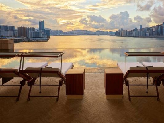 I Migliori 50 Hotel del Mondo 2025: Hong Kong si aggiudica il primo posto, l&#039;Italia si piazza al quarto con l&#039;albergo Passalacqua sul Lago di Como