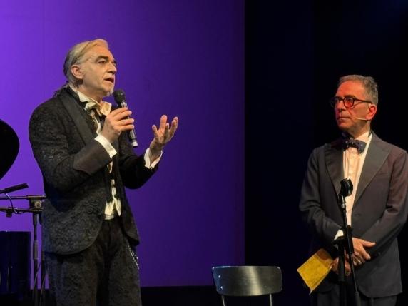 Stagione Teatrale a Milano: il Teatro Off Off Si Apre con Successo con Morgan e il Ritorno di Urbano Barberini