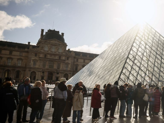 Furto al Louvre: la scoperta della password debole e le conseguenze per la sicurezza dei musei