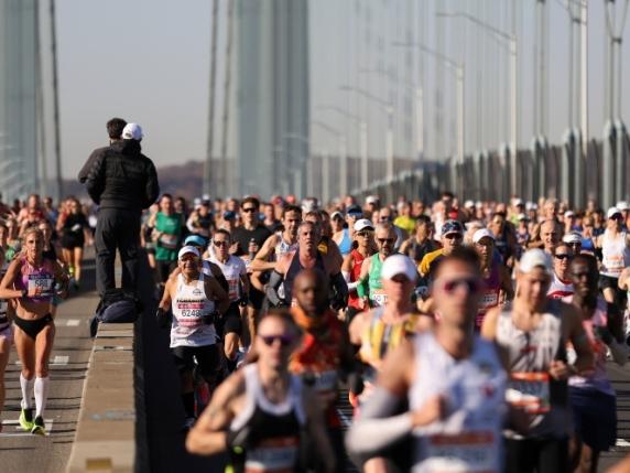 La maratona di New York stabilisce un nuovo record con oltre 55mila partecipanti e vittoria keniana