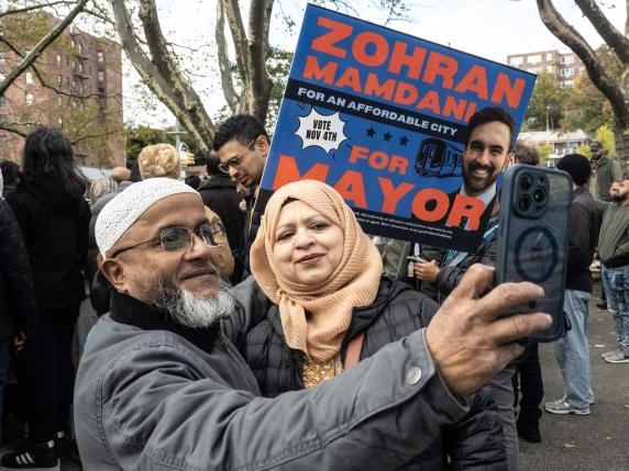 Nuovo Corso per New York: un Leader Democratico Socialista alla Guida della Città