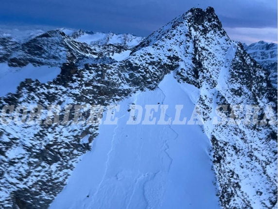 Tragedia sull&#039;Ortles: valanga devastante uccide 5 escursionisti tedeschi a causa di un repentino cambio di vento