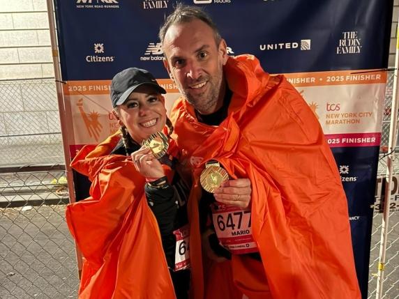 Il Sindaco Mario Conte Celebra l&#039;Anniversario di Nozze con una Prestigiosa Partecipazione alla Maratona di New York