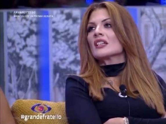 Grande Fratello le pagelle dei concorrenti Valentina e Claudio Amendola al centro dell&#039;attenzione