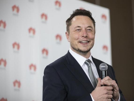 Gli azionisti di Tesla approvano il maxi-stipendio di Elon Musk, via libera al piano di investimenti da mille miliardi di dollari