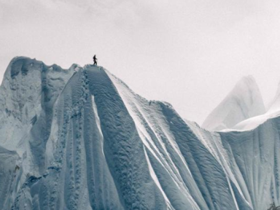 Emergenza nel Nepal: bufere e valanghe mettono a rischio la vita di 7 alpinisti italiani dispersi, la Farnesina annuncia la ricerca in corso dopo la morte di tre connazionali