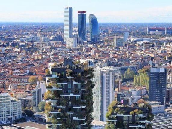 Mercato immobiliare di lusso a Milano in continua crescita: prezzi in aumento del 11% nel Quadrilatero della moda