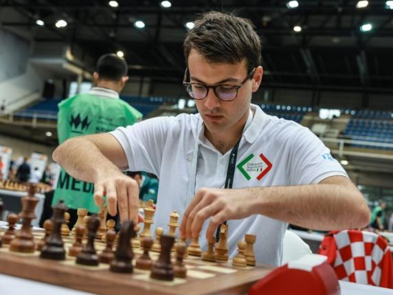 Lorenzo Lodici Stupisce il Mondo degli Scacchi con la Sua Impresa nella Coppa del Mondo a Goa