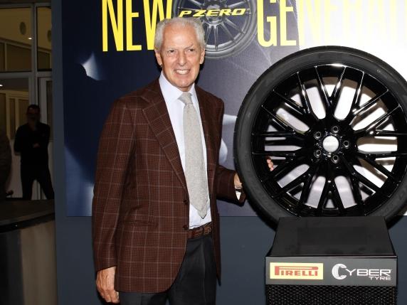 Pirelli registra utile di 400 milioni nei primi nove mesi del 2025, confermando le aspettative di ricavi tra 6,7 e 6,8 miliardi di euro