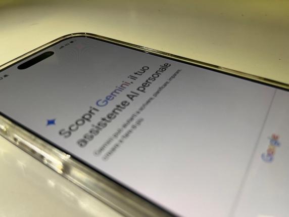 Accordo Storico tra Apple e Google: un Miliardo di Dollari per l&#039;Intelligenza Artificiale negli iPhone