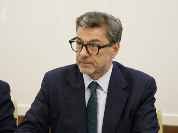 Il Ministro dell&#039;Economia Giorgetti: &quot;La nostra manovra economica aiuta chi ne ha più bisogno, non i ricchi&quot;