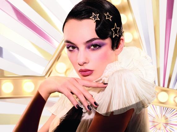 Il Potere del Make-up: Come il Trucco Può Essere un Gesto di Fiducia e Autostima