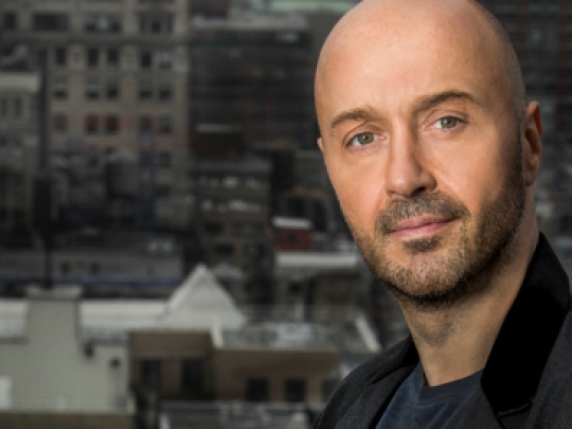 La storia di Joe Bastianich: come l&#039;infanzia difficile ha segnato la sua vita