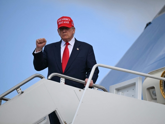 Trump annuncia colloqui con Maduro mentre gli Stati Uniti attaccano una nave di narcotraffico nel Pacifico