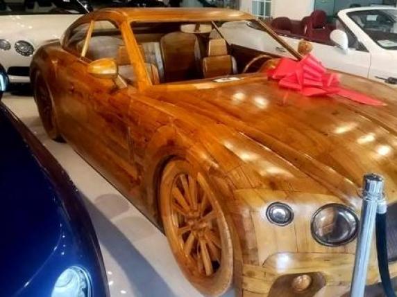 Auto uniche e strane in vendita online: scopri le creazioni più sorprendenti