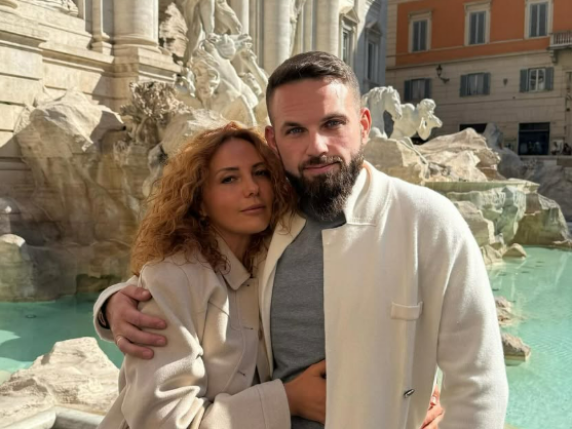 Tragedia a Dubai: coppia russa uccisa e sepolta nel deserto dopo essere stata rapita da ex militari e poliziotto corrotto