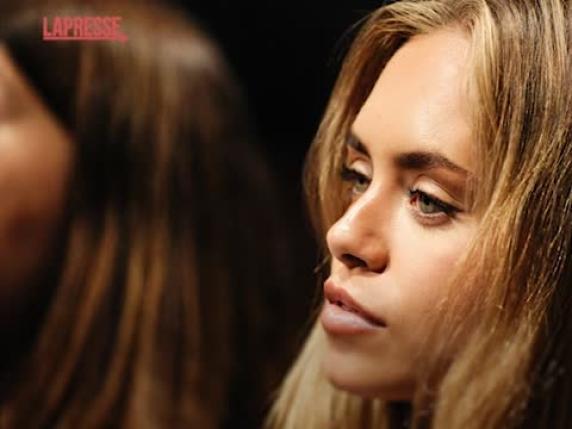 Una giovane donna ruba gli occhi dei tifosi alle Atp Finals di Torino