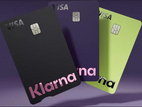 Klarna presenta la sua innovativa carta di debito digitale per una gestione più flessibile delle spese quotidiane e a lungo termine