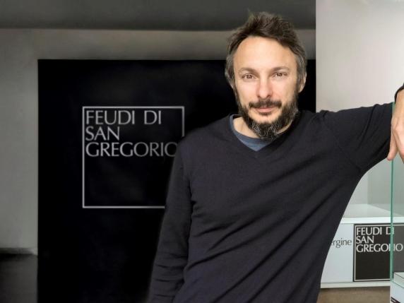 Antonio Capaldo, proprietario di Feudi di San Gregorio, valuta la vendita dell’azienda per ridurre il rischio quotidiano.