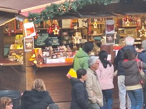 Mercatino di Natale: 100.000 visitatori al primo weekend, ma i prezzi salgono