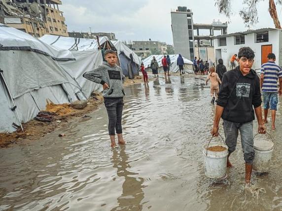 Israele: ministro Katz risponde all&#039;Arabia Saudita, incidenti con UNIFIL attribuiti alla pioggia, commissione per indagare sul 7 ottobre
