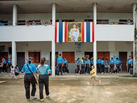 Scuola thailandese per migliaia di bambini del Myanmar, fondata da Naw Paw Ray