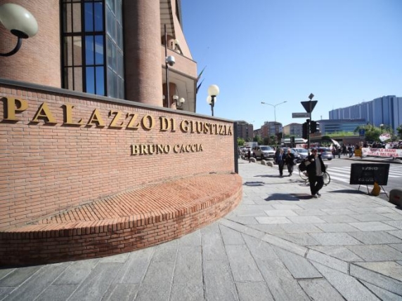 Due avvocati in contesa: la querela di stalking non porta a condanna dopo insufficienza delle prove