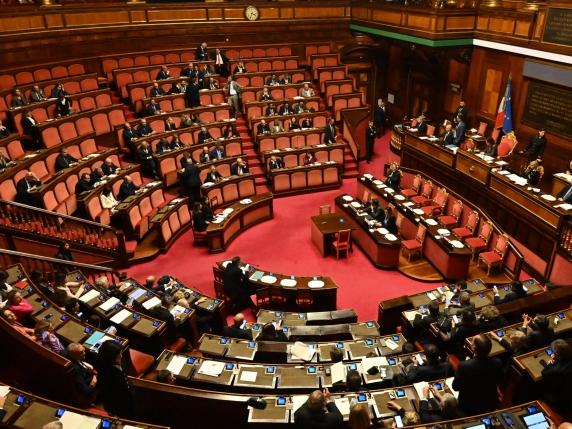 FdI e Pd annunciano un&#039;alleanza per tutelare i figli dei mafiosi e le mogli dissociate dalla criminalità